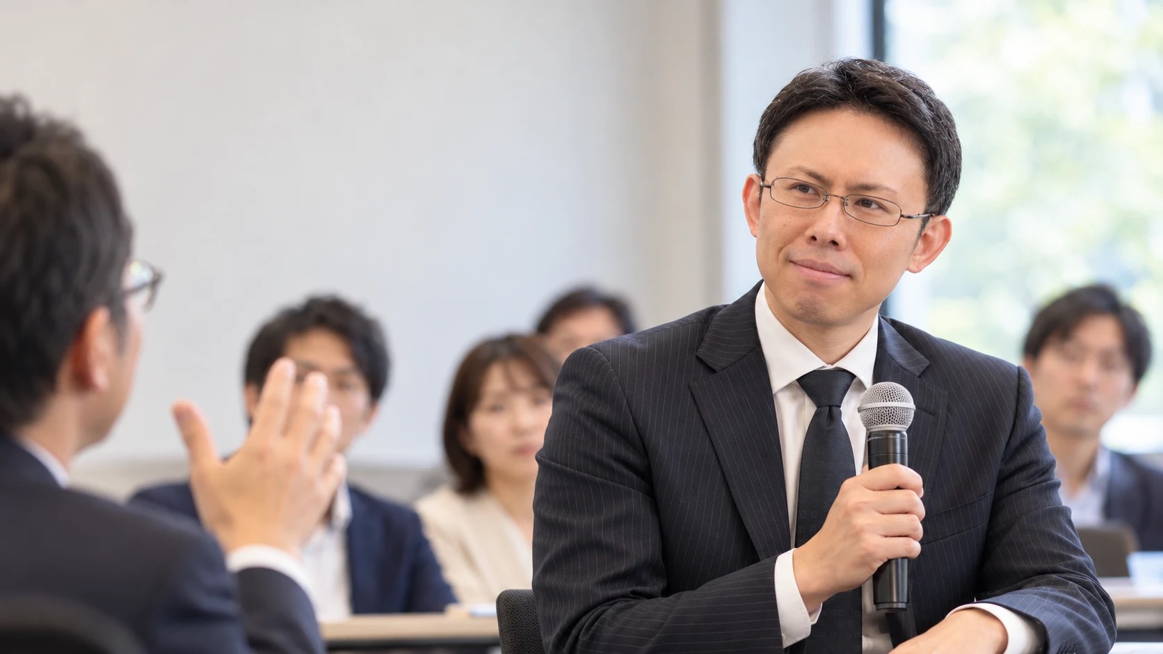 質疑応答に答える杉﨑良磨